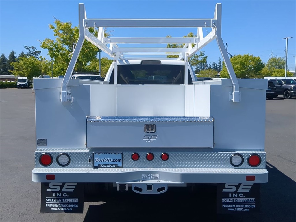 2024 Ram 3500 Tradesman photo 3