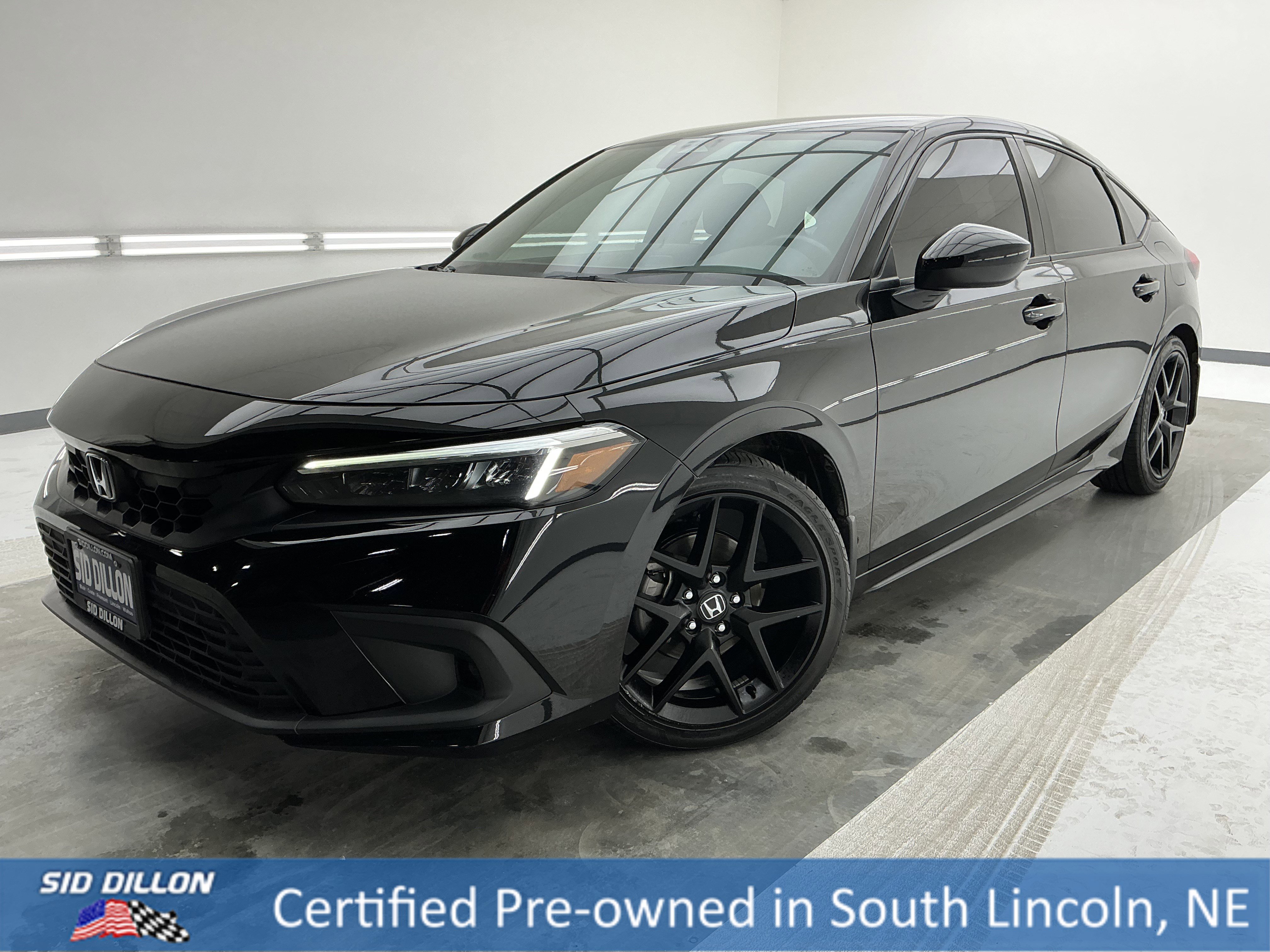 2023 Honda Civic Hatchback Sport's photo