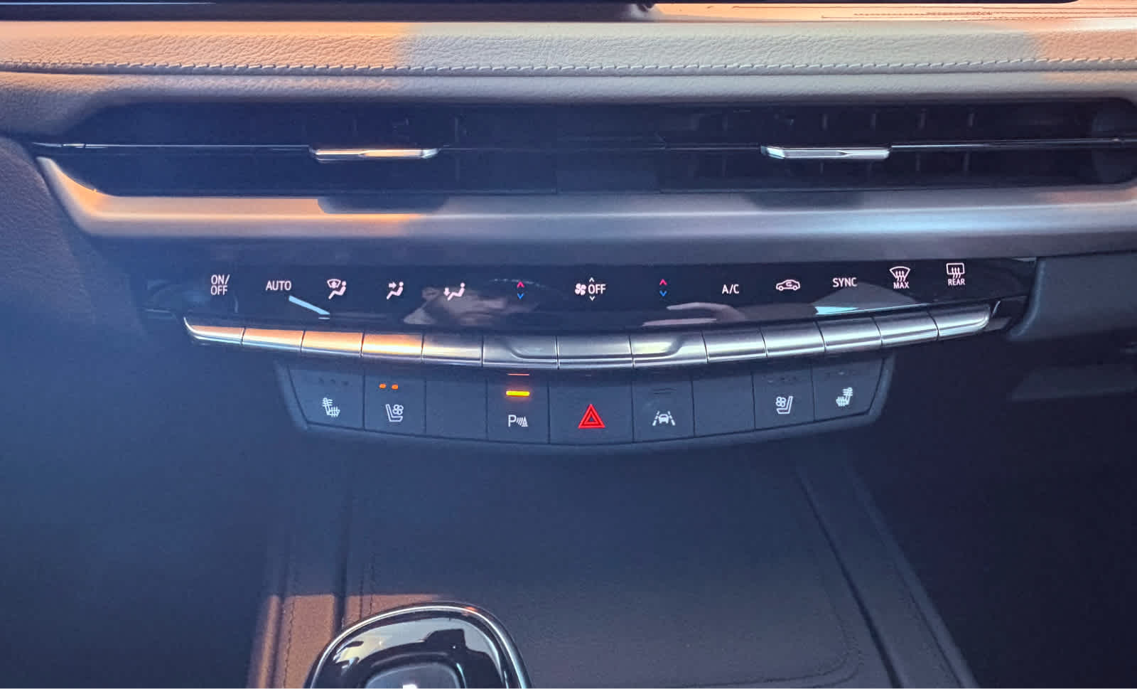 2025 Cadillac XT4 Premium Luxury photo 11
