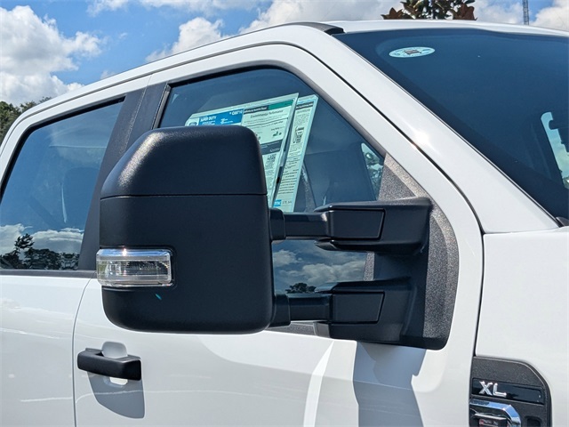 2026 Ford F-350 XL photo 14