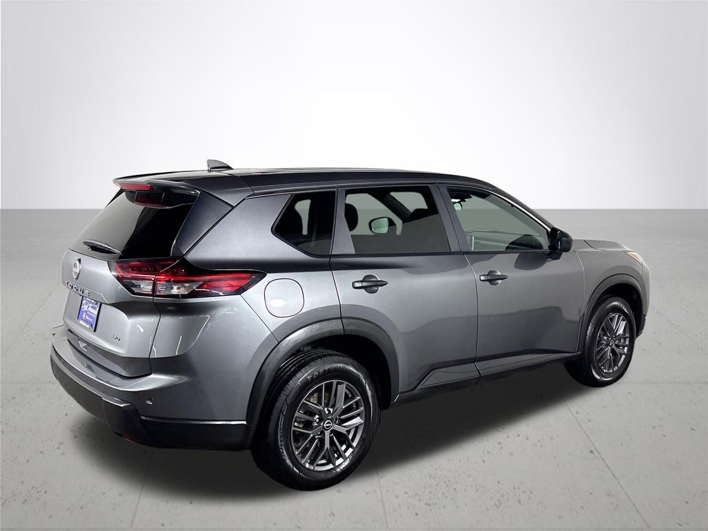 2024 Nissan Rogue S photo 6