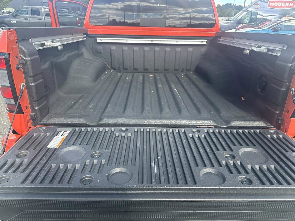 2025 Nissan Frontier PRO-4X photo 18