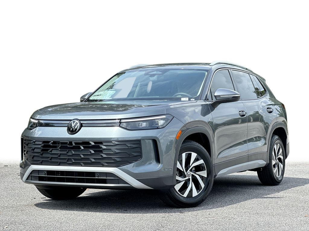 2025 Volkswagen Tiguan S's photo