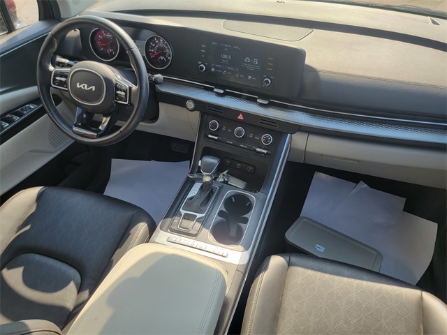 2023 Kia Carnival LX photo 33