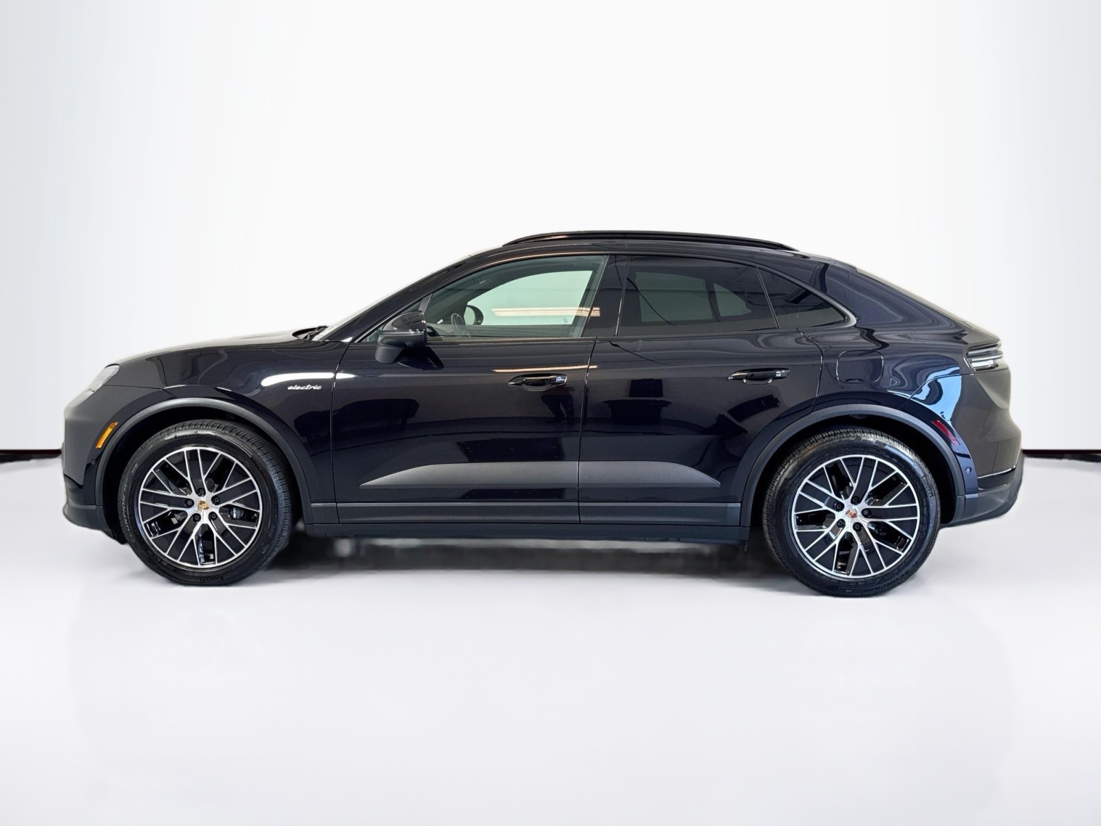 Certified 2025 Porsche Macan Base with VIN WP1AD2XA2SL075525 for sale in Fremont, CA
