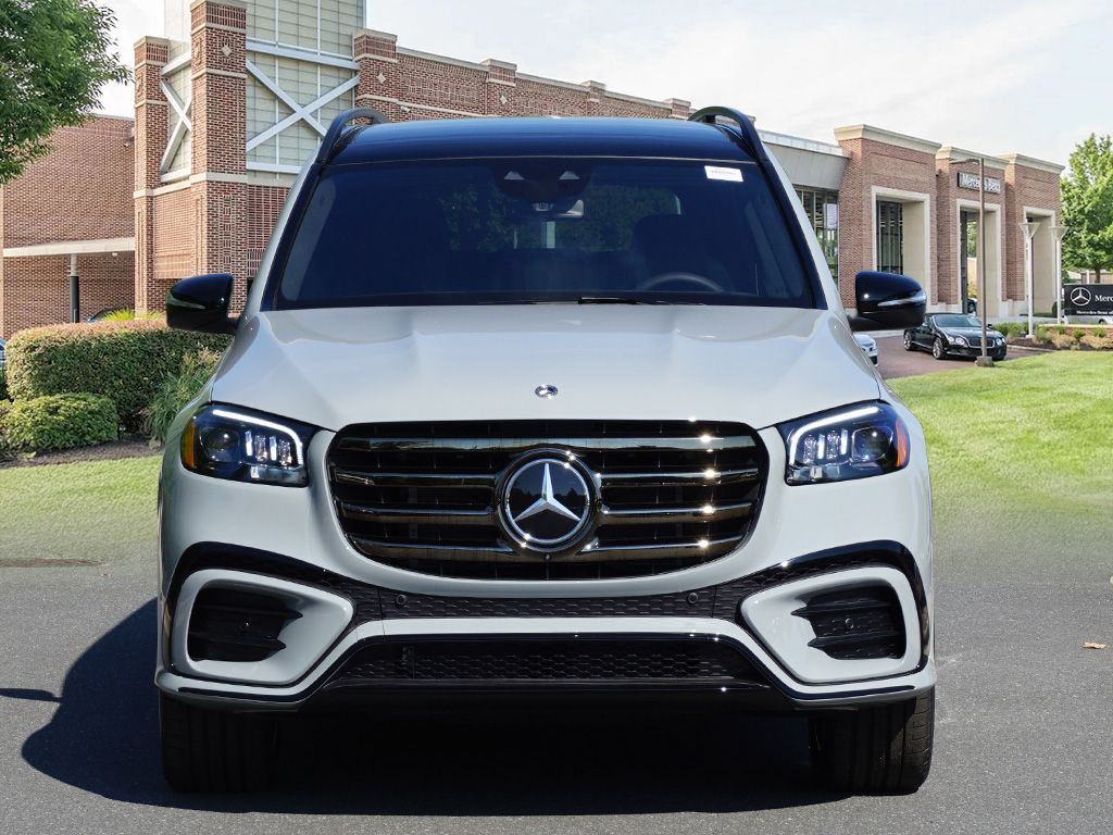 2026 Mercedes Benz GLS 580 4MATIC photo 2