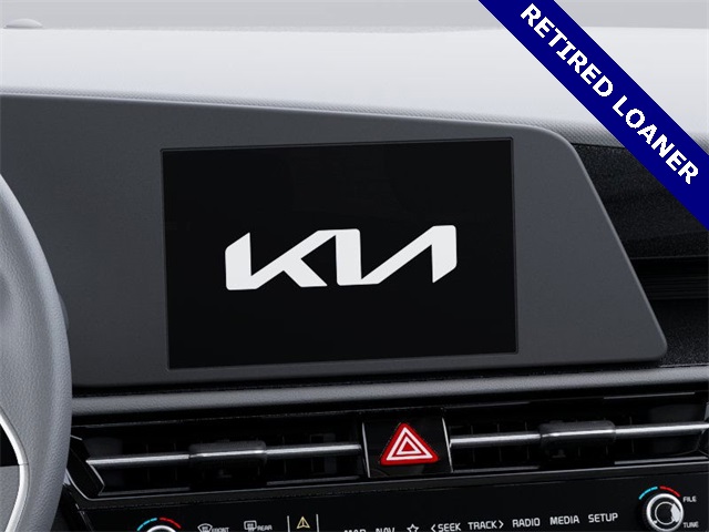 2025 Kia Niro LX photo 12