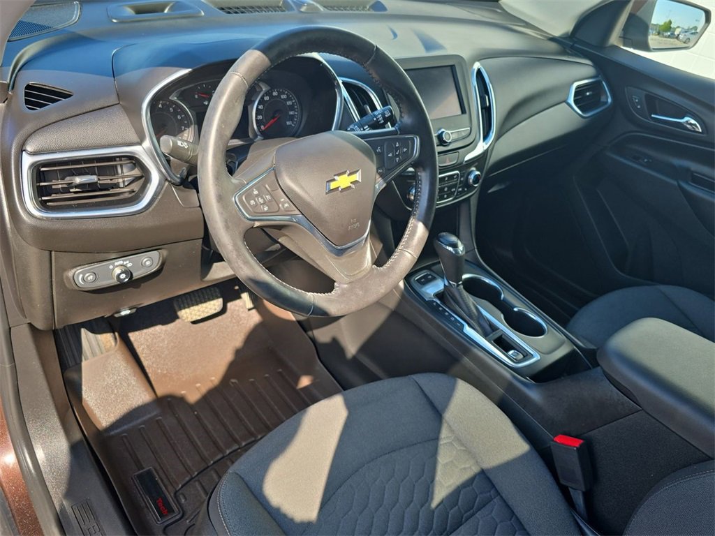 2020 Chevrolet Equinox LT photo 10