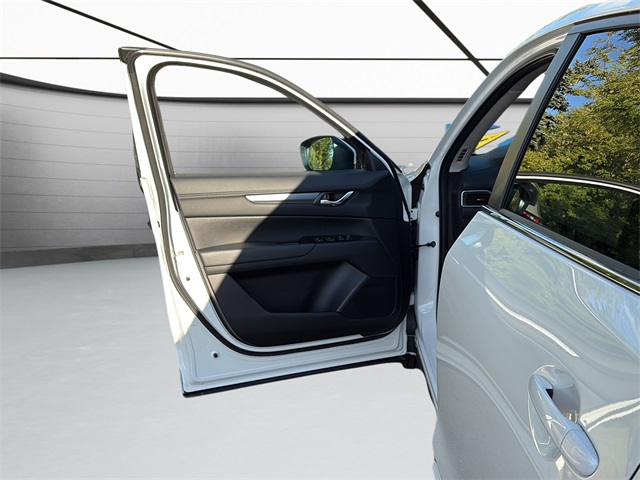 2025 Mazda CX-5 2.5 S Preferred photo 5