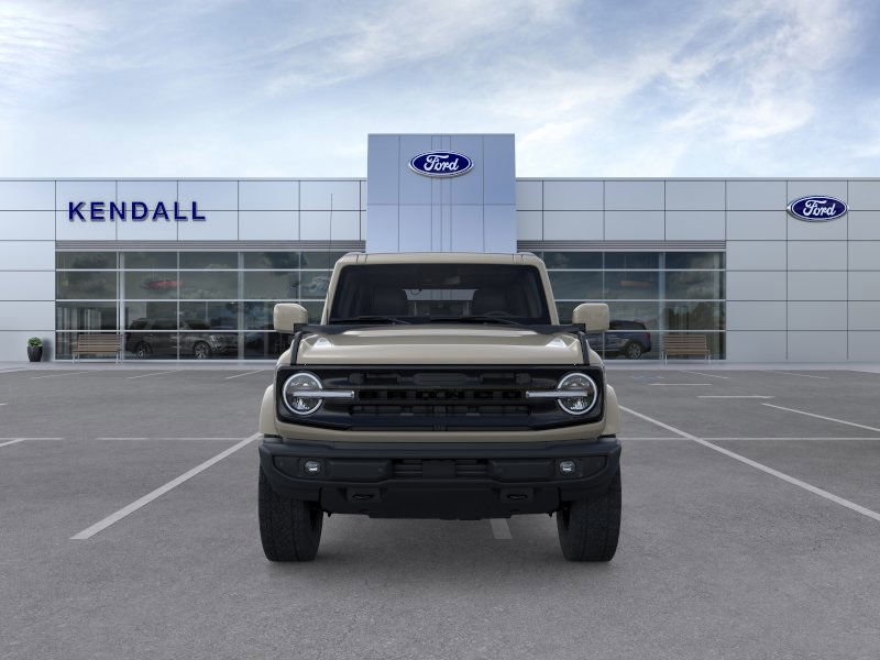 2025 Ford Bronco Outer Banks photo 4