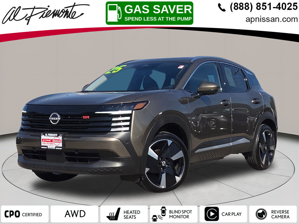 2025 Nissan Kicks SR AWD's photo