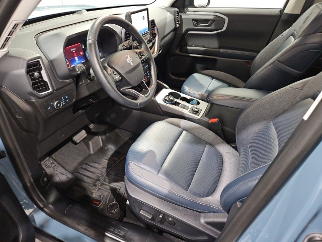 2021 Ford Bronco Sport Outer Banks photo 4