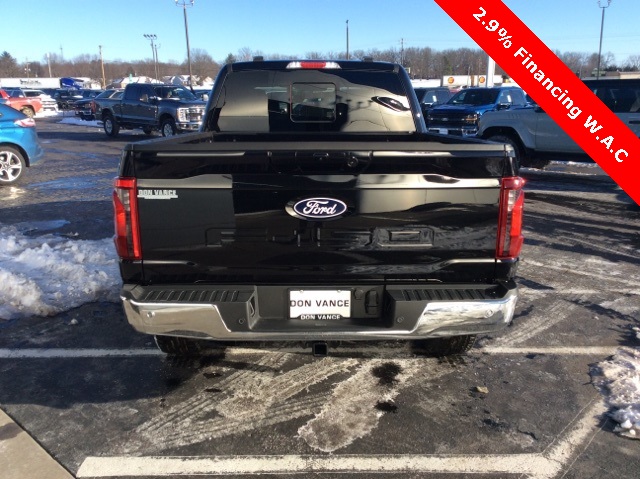 2025 Ford F-150 XLT photo 4