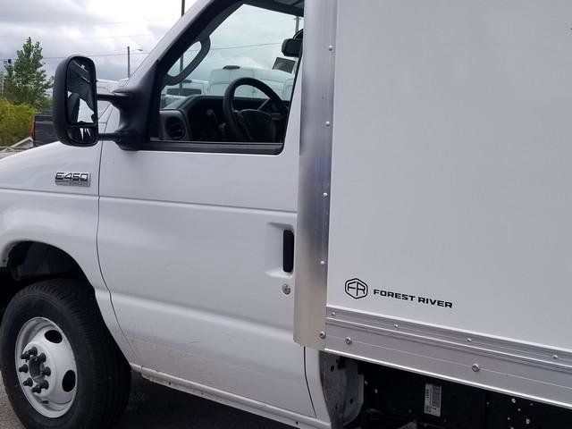 2026 Ford E-450 photo 14
