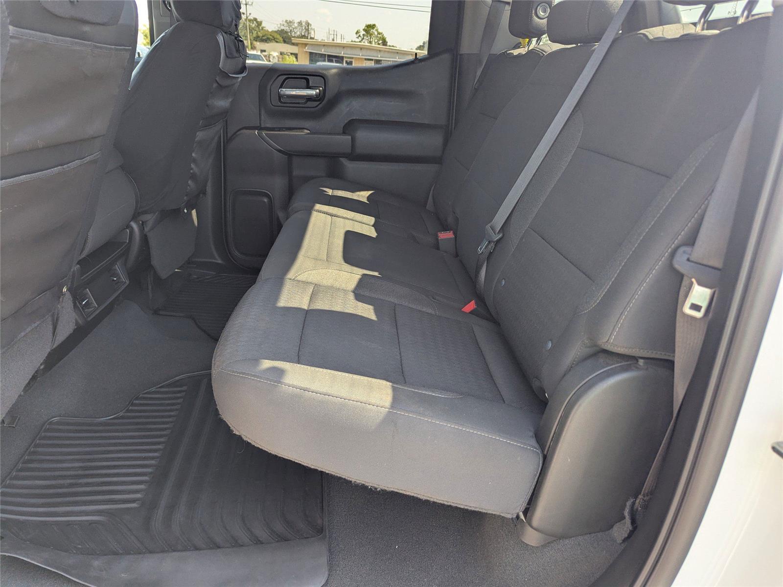 2022 Chevrolet Silverado 1500 Custom photo 13