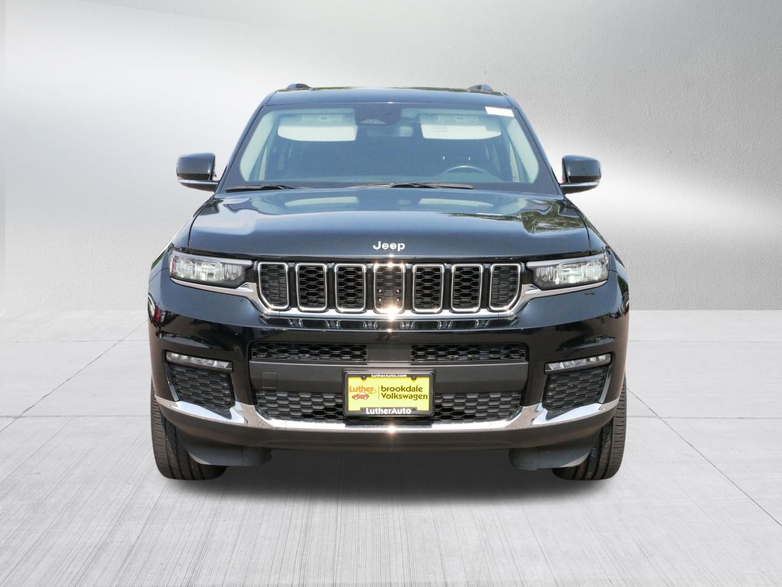 Used 2022 Jeep Grand Cherokee L Limited with VIN 1C4RJKBG4N8519538 for sale in Brooklyn Center, Minnesota