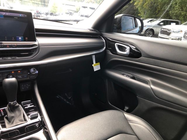 2024 Jeep Compass Limited photo 45