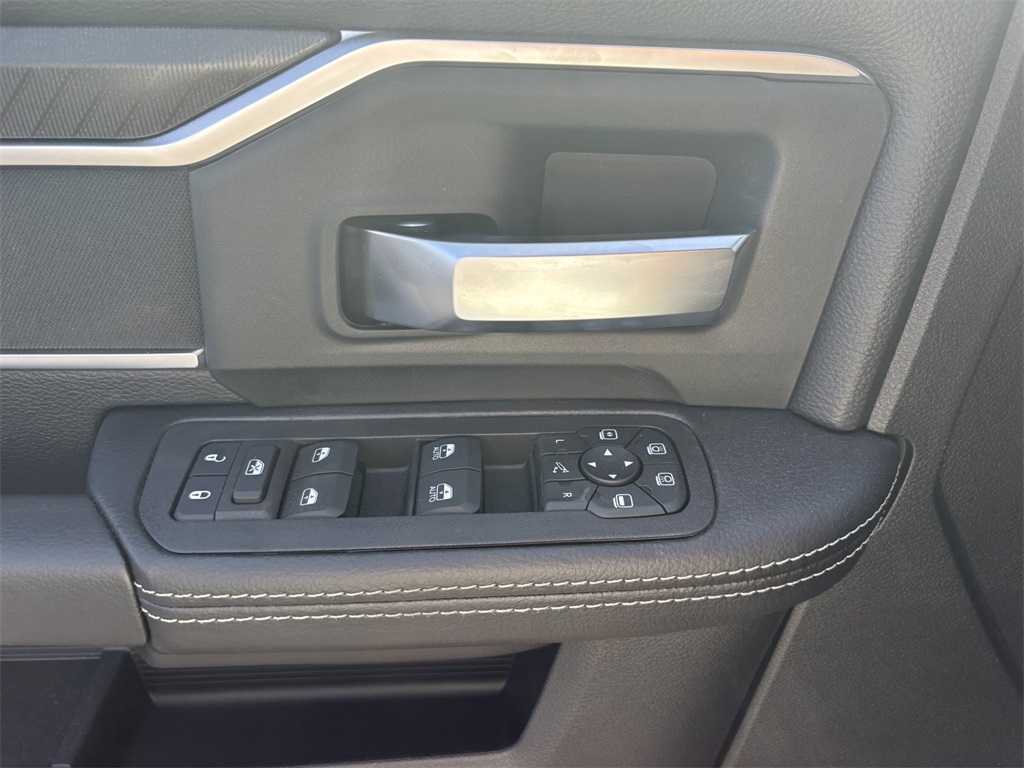 2026 Ram 2500 Big Horn photo 11