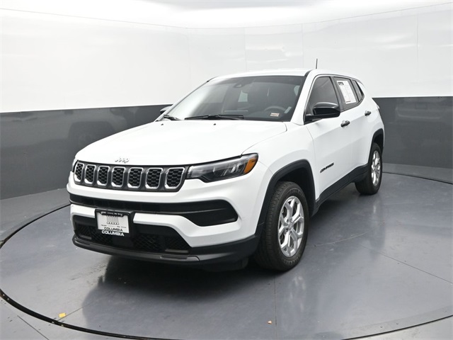 2024 Jeep Compass Sport photo 3