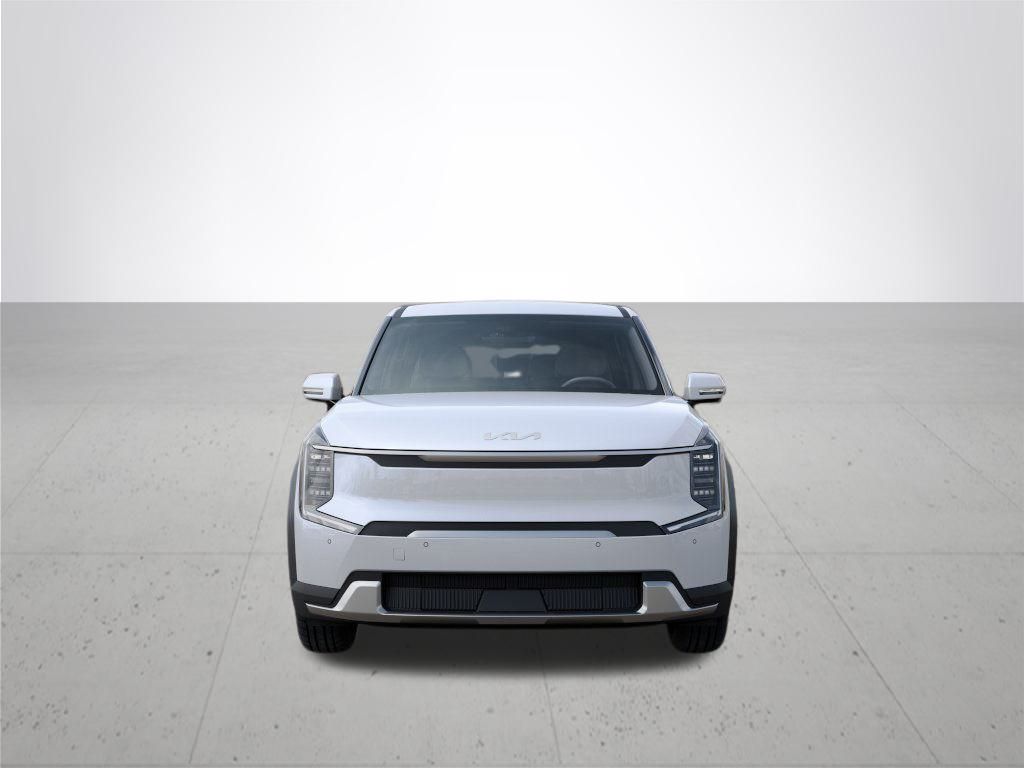 2026 Kia EV9 Light Long Range photo 2