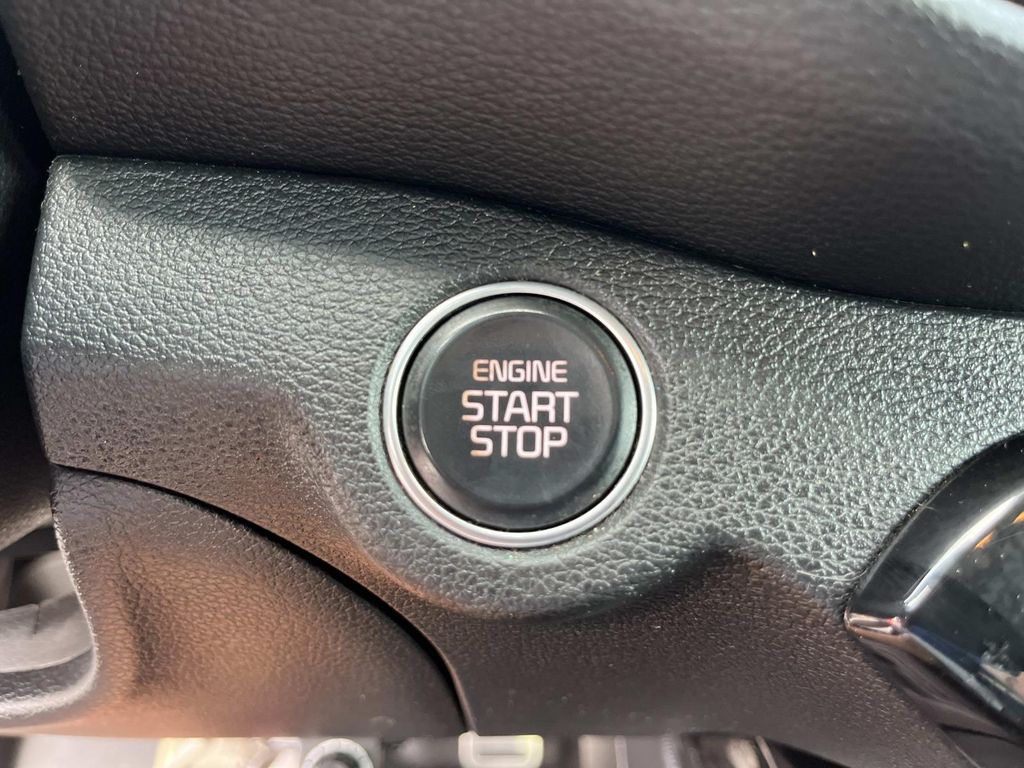 2023 Kia Forte GT photo 29