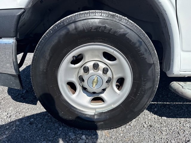 2023 Chevrolet Express Cargo Van 2500 photo 9