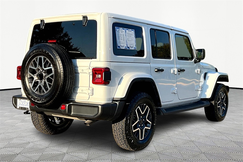 Used 2024 Jeep Wrangler 4-Door Sahara with VIN 1C4PJXEG5RW285198 for sale in Kansas City