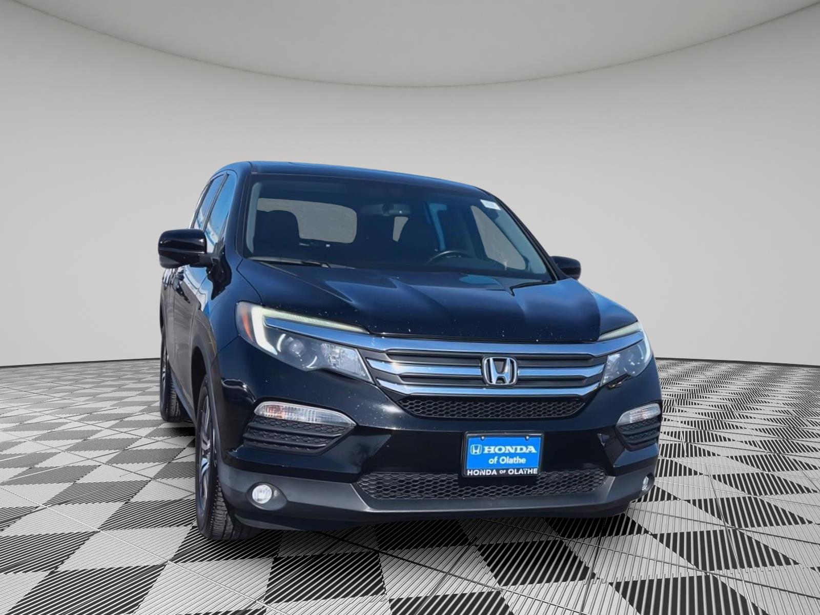 Certified 2016 Honda Pilot EX-L with VIN 5FNYF6H50GB035735 for sale in Kansas City