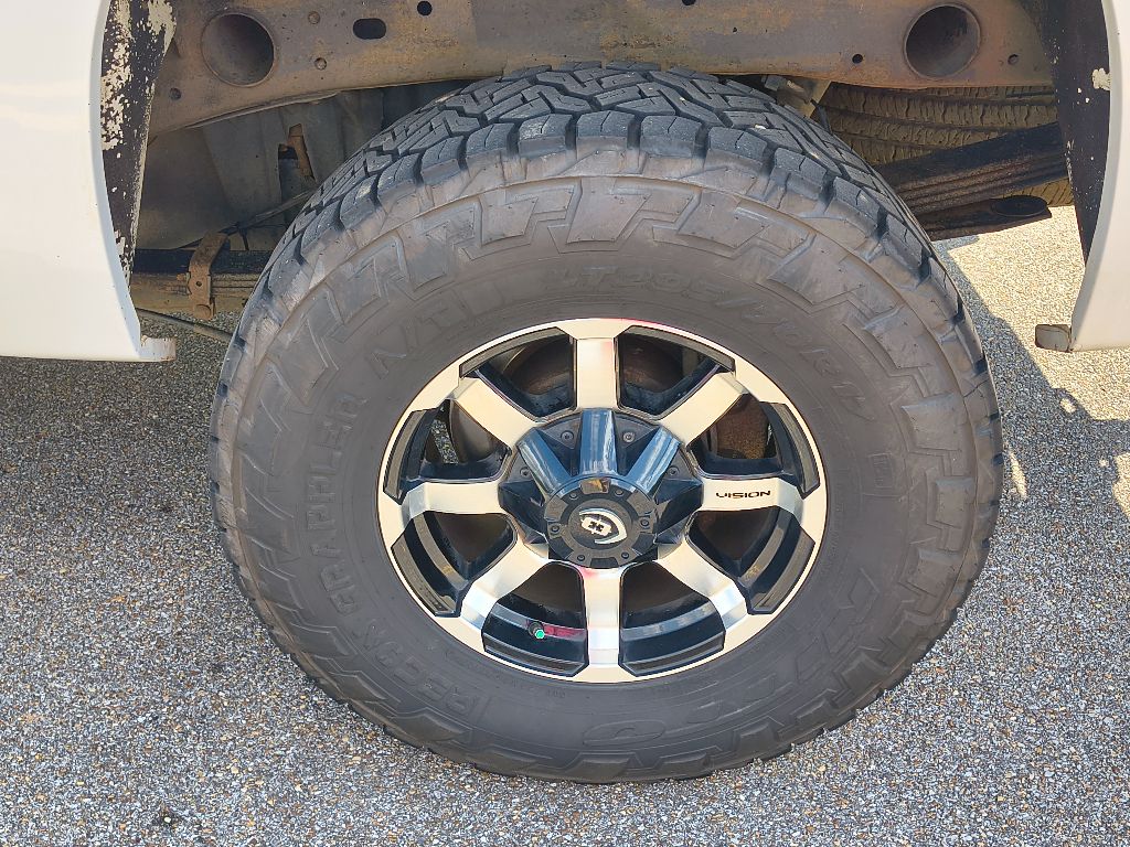 2013 Gmc Sierra 2500 SL photo 3