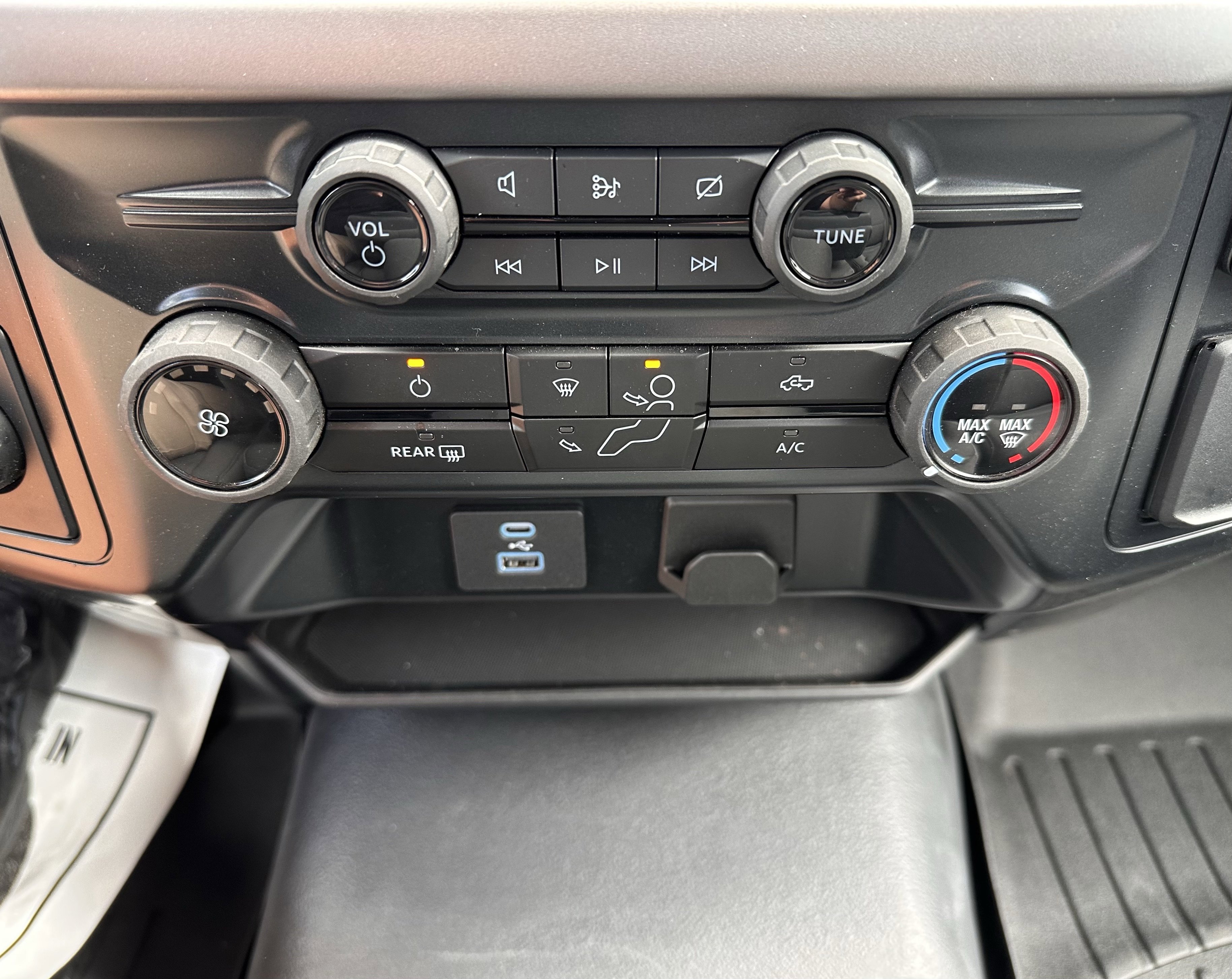 2024 Ford F-150 XL photo 7