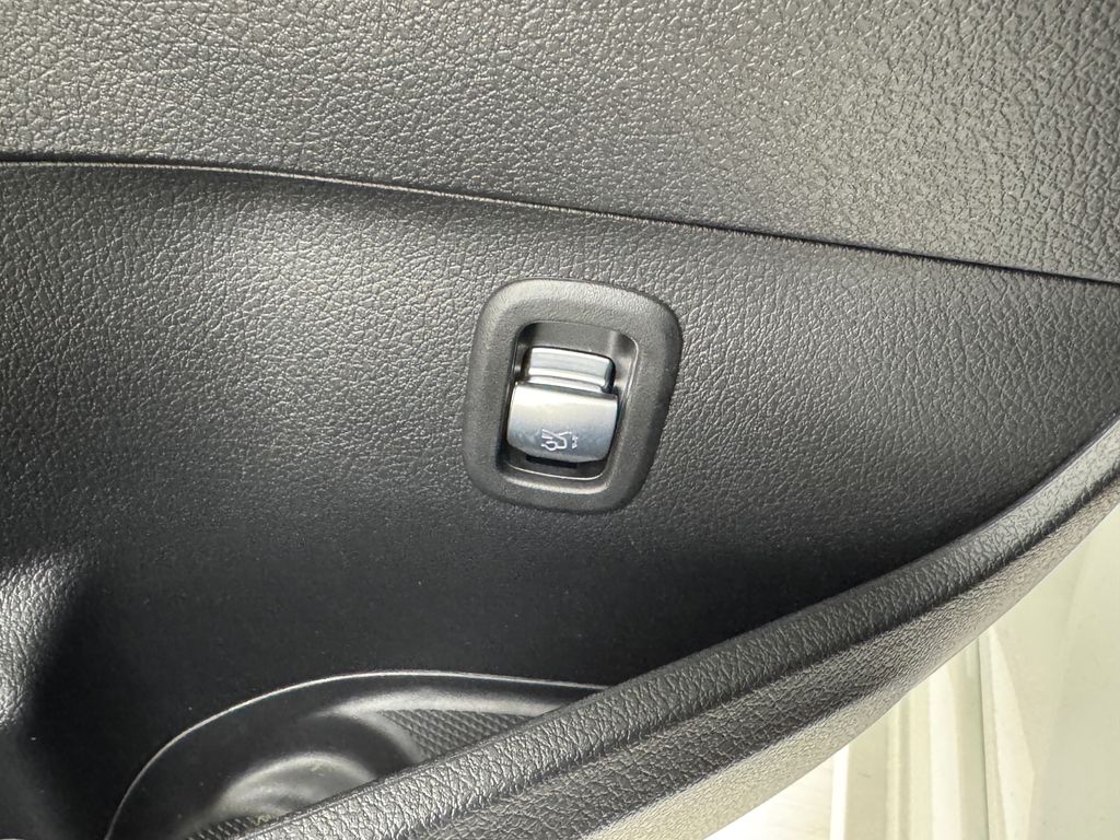 2022 Mercedes Benz C 300 4MATIC photo 27