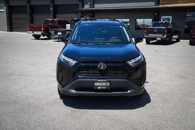 2024 Toyota RAV4 XLE photo 2