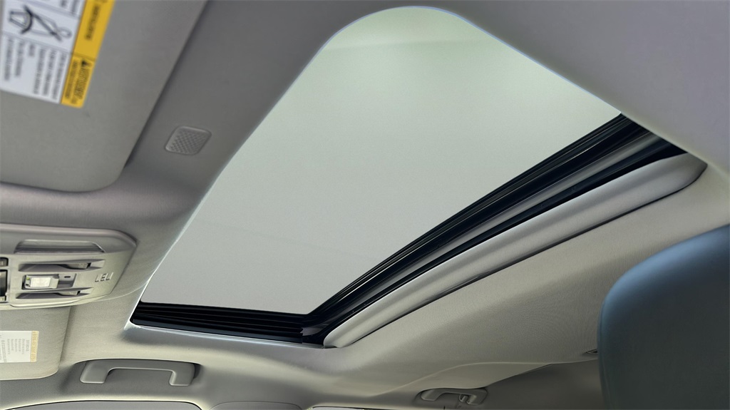 2022 Toyota Highlander XLE photo 17
