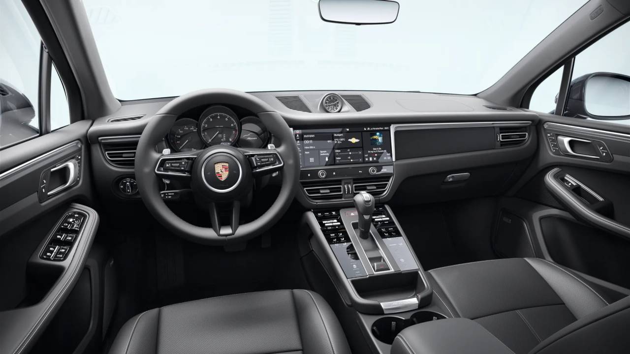 2026 Porsche Macan T photo 6