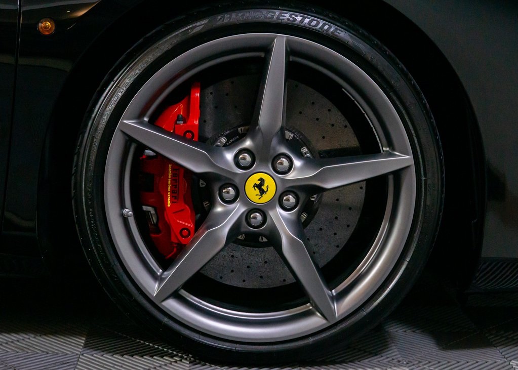 2018 Ferrari 488 Spider photo 2