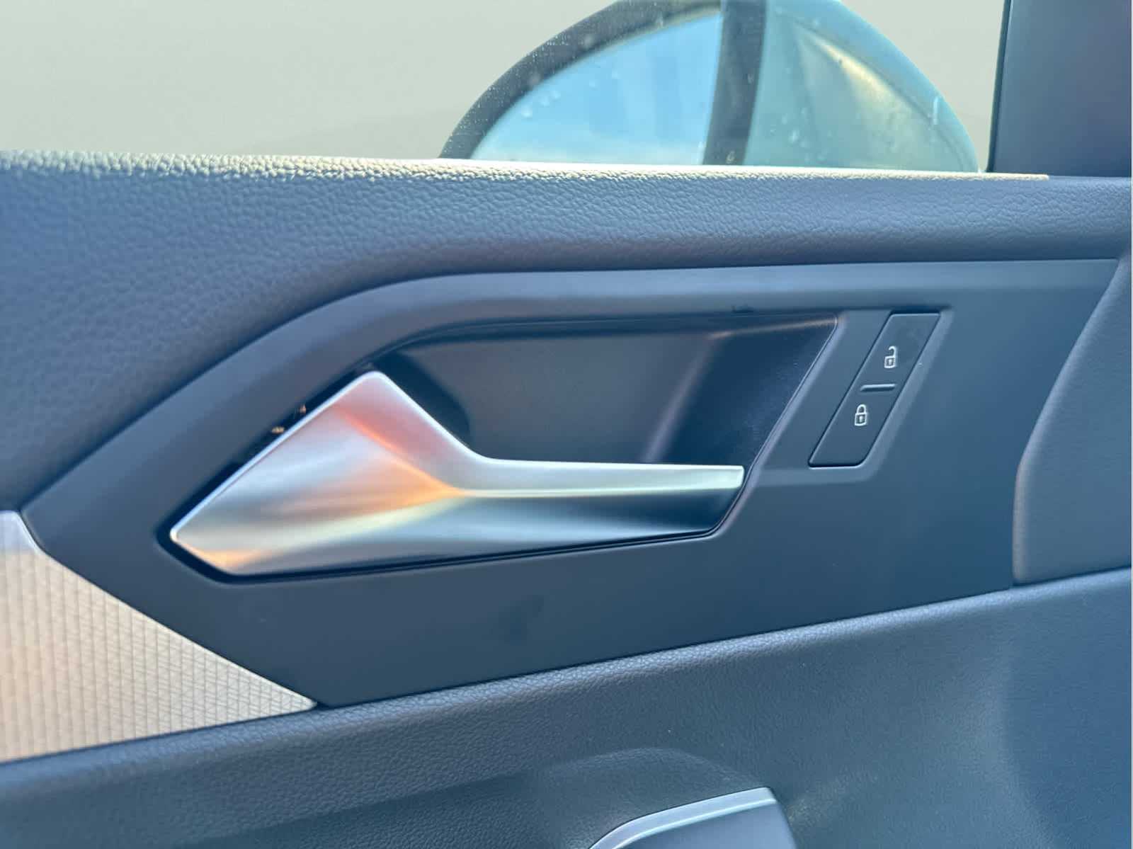 2025 Volkswagen Jetta SE photo 16
