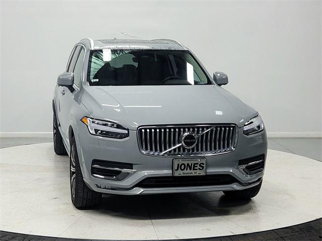 2025 Volvo XC90 Plus photo 2