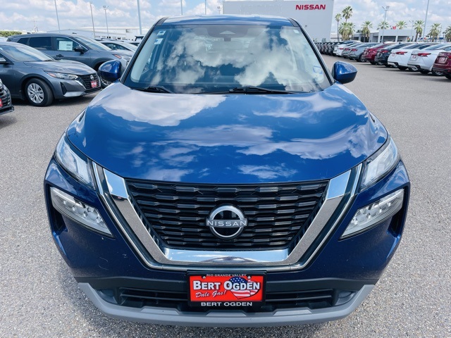 2023 Nissan Rogue SV photo 2