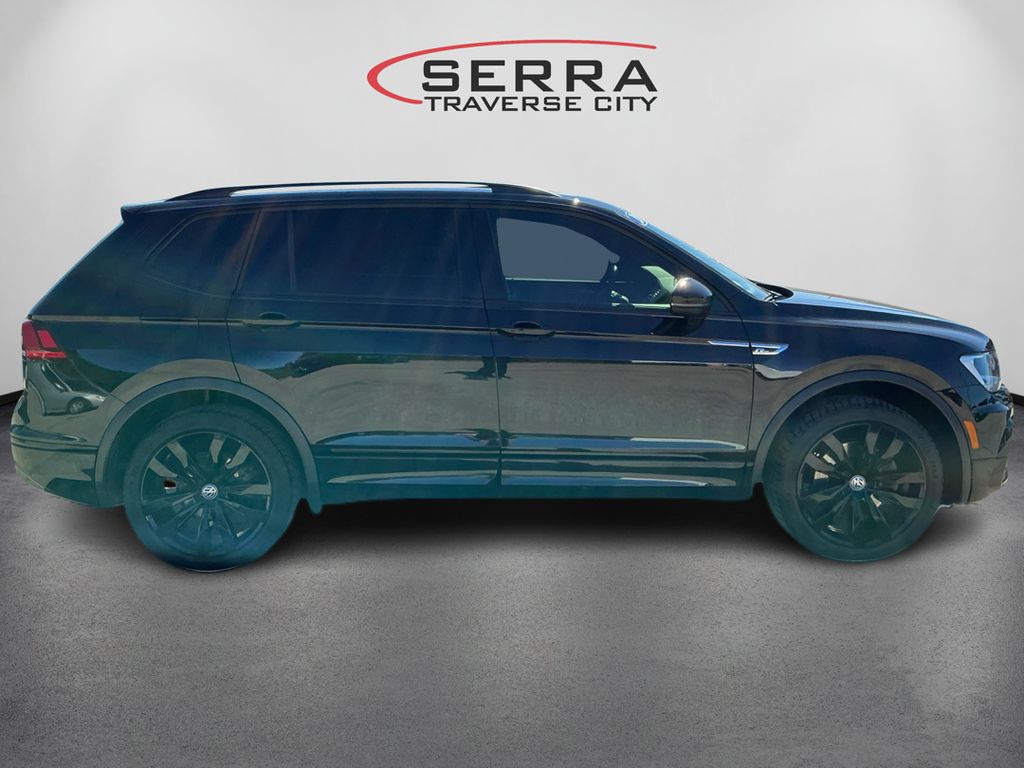 2020 Volkswagen Tiguan SE R-Line Black photo 3