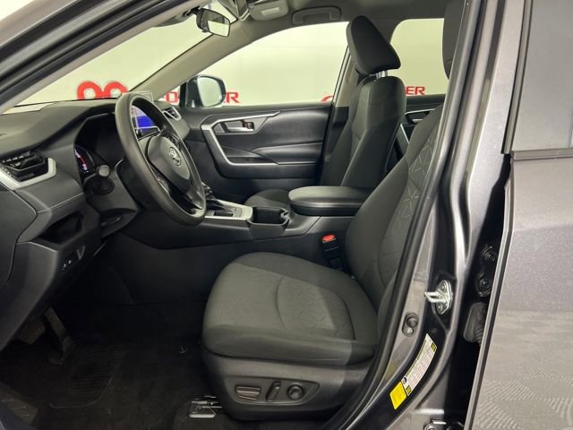 2024 Toyota RAV4 XLE photo 7