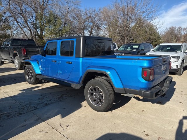 2021 Jeep Gladiator Overland's photo