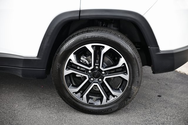 2024 Jeep Compass Limited photo 5