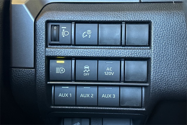 2025 Toyota Tacoma TRD Off-Road 4x4 Double Cab photo 28