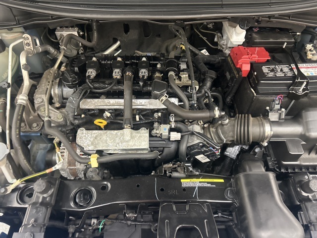 2021 Nissan Versa 1.6 SV photo 25