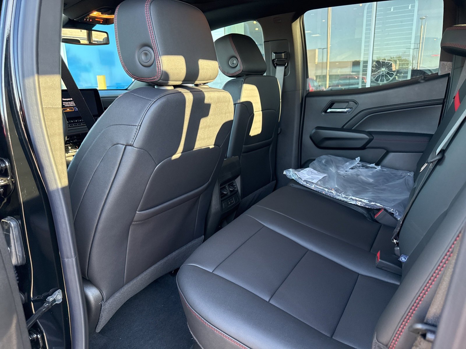2026 Chevrolet Colorado Z71 photo 9