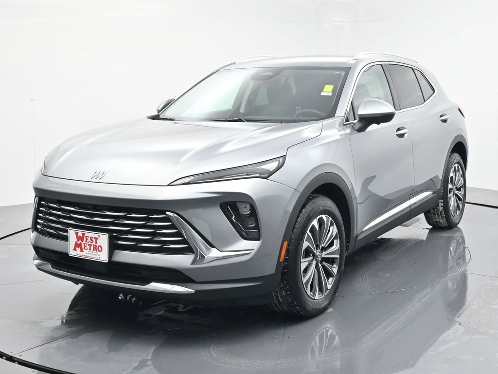 2025 Buick Envision Preferred's photo