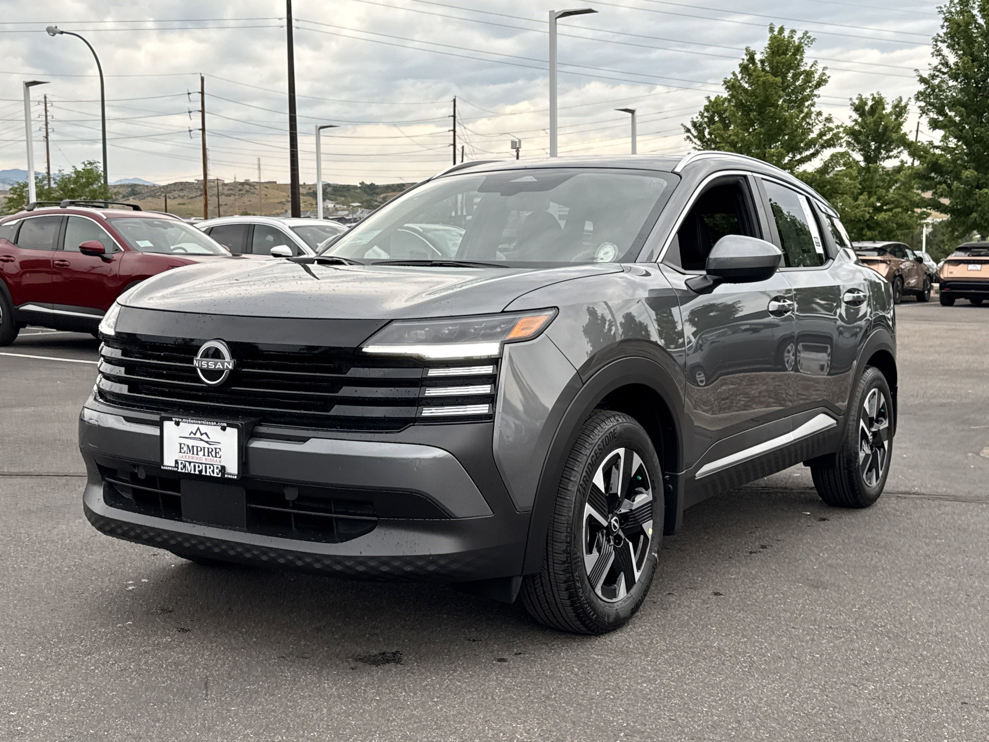 2025 Nissan Kicks SV photo 4