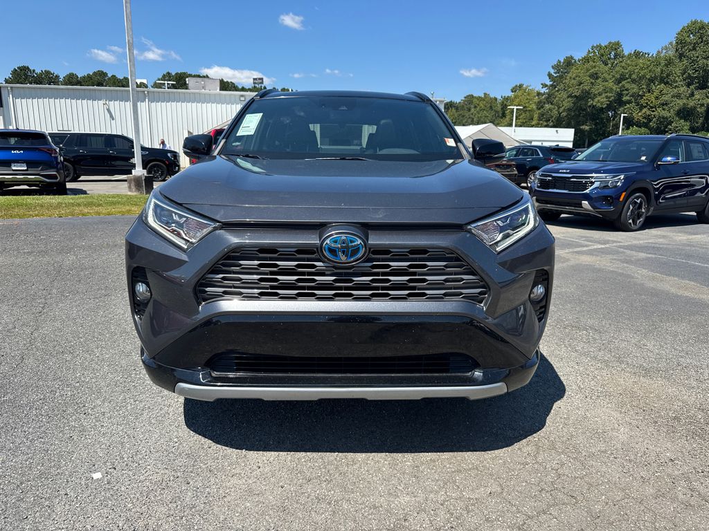 2019 Toyota RAV4 Hybrid XSE photo 5