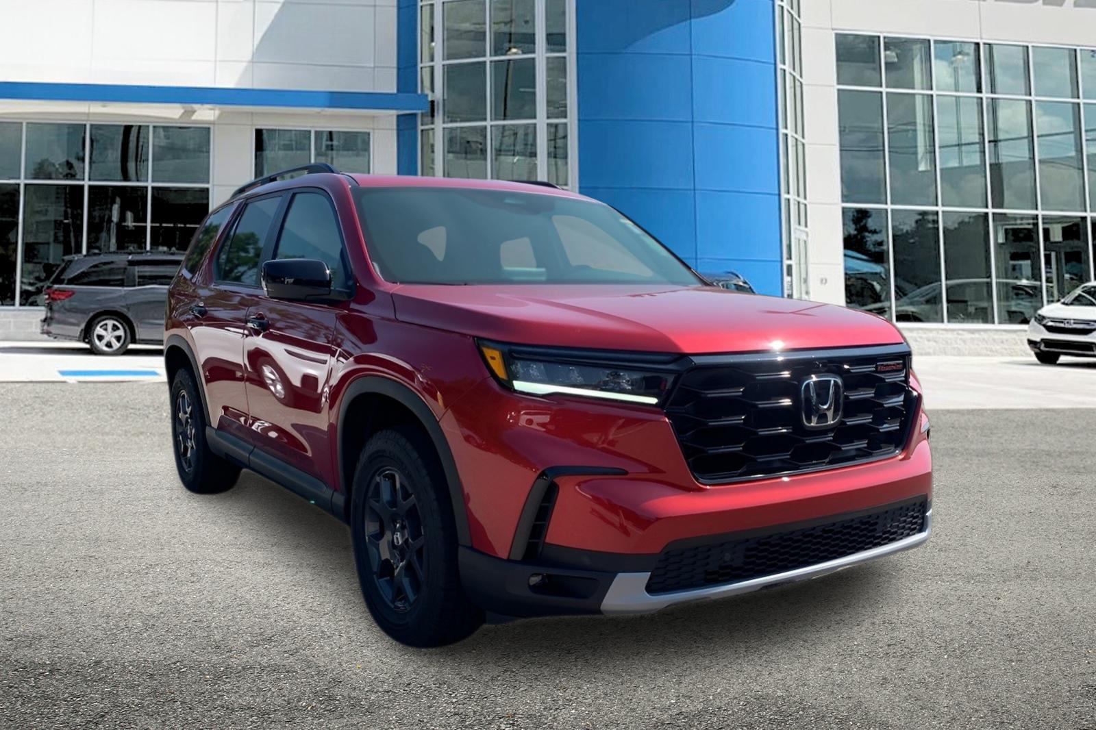 2025 Honda Pilot TrailSport photo 2