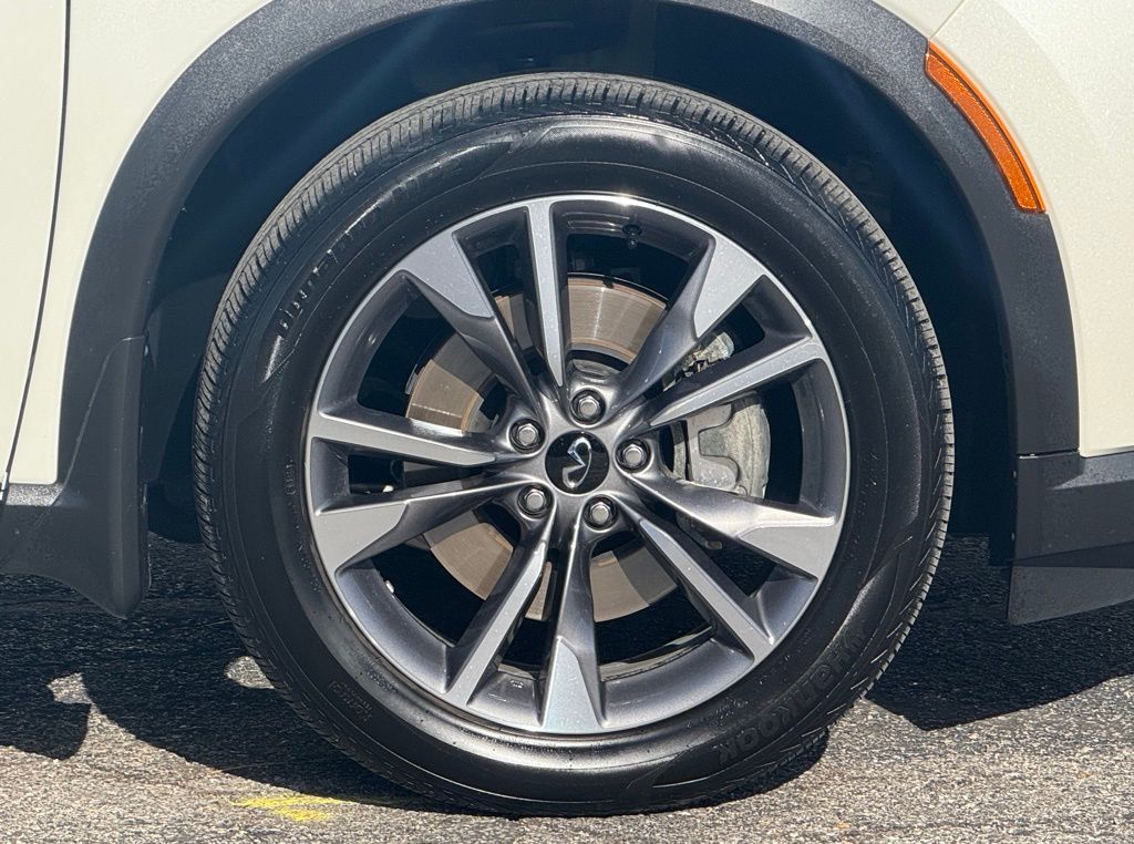 2024 Infiniti QX60 Luxe AWD photo 2
